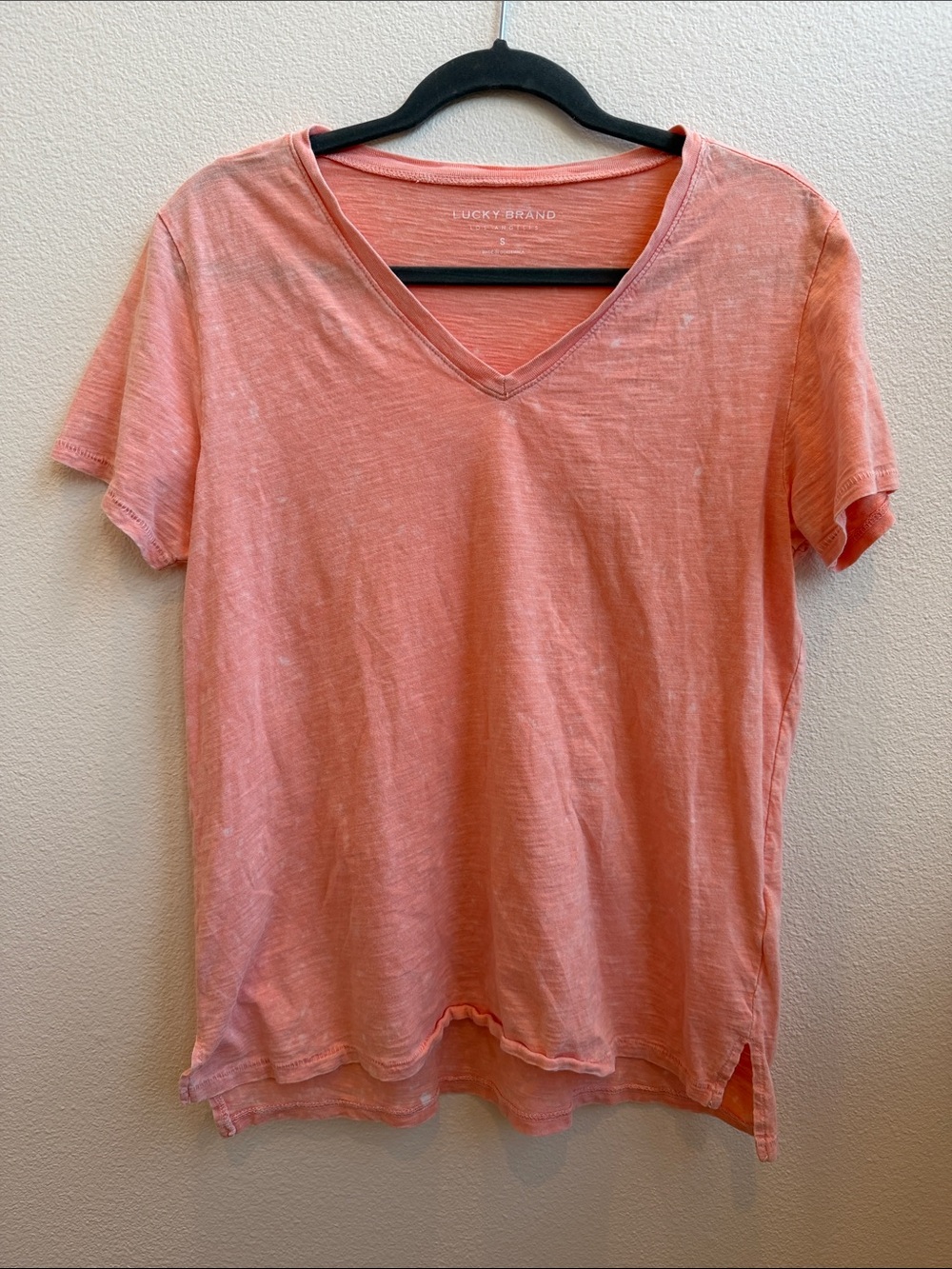 Lucky Brand Classic V-Neck T-Shirt‎ Women’s Small Short Sleeve Orange